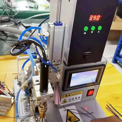 Çok çekirdekli kablo USB 4.0 konektör lehimleme makinesi otomatik