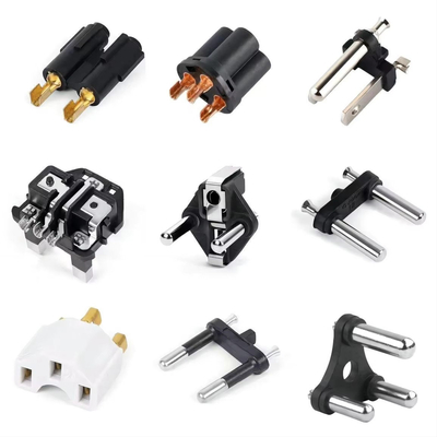 SAA Solid Hollow 3 Pin Power Plug Insert Crimping Machine With Loose Bulk Terminal Vibrating Plate Feeder (SAA) Sıfır Toplu Terminal titreşimli plaka besleyicisi ile katı boşluklu 3 pinlik elektrik fişli yerleştirme kırpma makinesi