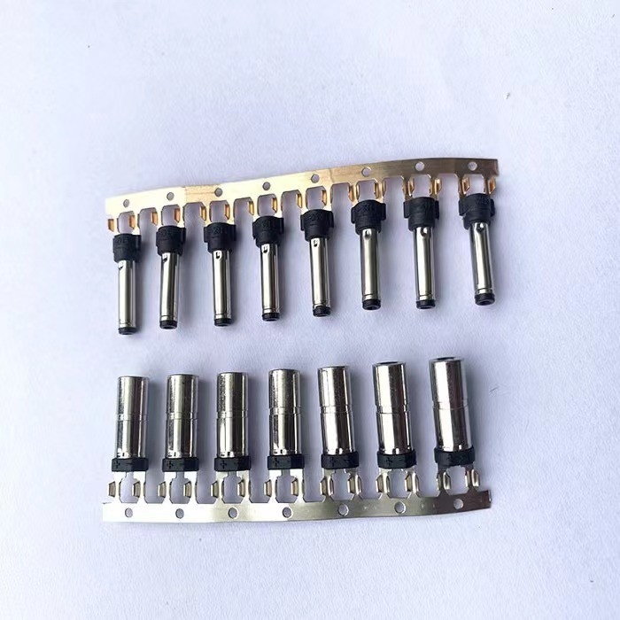DC Bağlantısı 3.5-3.8 Düzenleme Çatalı 3.5 1.35 DC Plug Grooveless DC Plug Jack