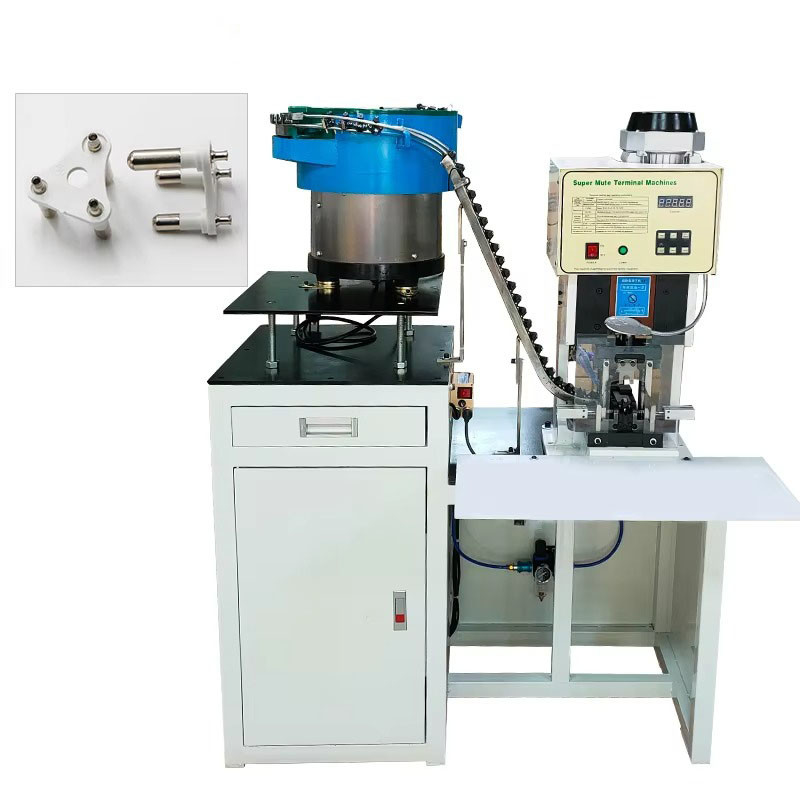SAA Solid Hollow 3 Pin Power Plug Insert Crimping Machine With Loose Bulk Terminal Vibrating Plate Feeder (SAA) Sıfır Toplu Terminal titreşimli plaka besleyicisi ile katı boşluklu 3 pinlik elektrik fişli yerleştirme kırpma makinesi